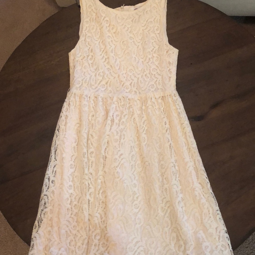 Beautiful cream lace dress